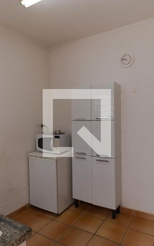 Casa à venda com 175m², 4 quartos e 4 vagas Casa à venda com 175m², 4 quartos e 4 vagasCozinha (Edícula)