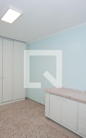 Apartamento à venda com 133m², 2 quartos e 1 vaga Apartamento à venda com 133m², 2 quartos e 1 vagaCozinha