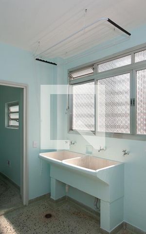 Apartamento à venda com 133m², 2 quartos e 1 vaga Apartamento à venda com 133m², 2 quartos e 1 vagaÁrea de Serviço