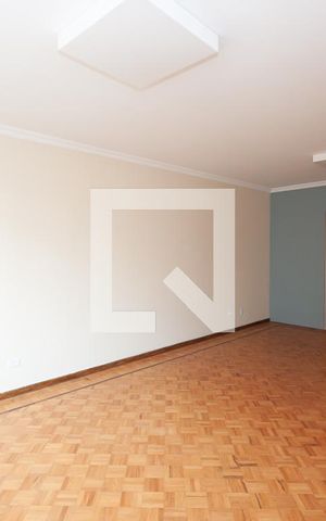 Apartamento à venda com 133m², 2 quartos e 1 vaga Apartamento à venda com 133m², 2 quartos e 1 vagaSala