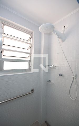 Apartamento à venda com 133m², 2 quartos e 1 vaga Apartamento à venda com 133m², 2 quartos e 1 vagaBanheiro