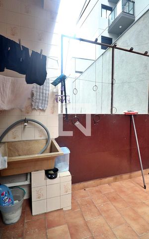 Casa à venda com 395m², 4 quartos e 1 vagaÁrea de Serviço