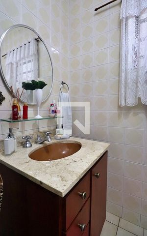 Casa à venda com 395m², 4 quartos e 1 vagaBanheiro 2