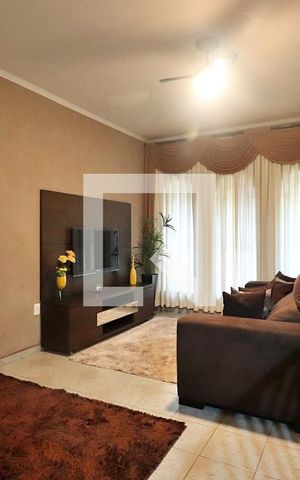 Casa à venda com 395m², 4 quartos e 1 vagaSala