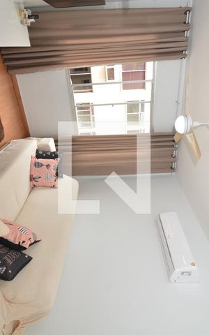 Apartamento à venda com 61m², 2 quartos e sem vagaSala