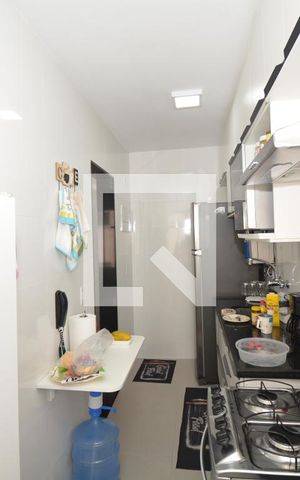 Apartamento à venda com 61m², 2 quartos e sem vagaCozinha e Área de Serviço