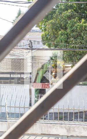 Casa à venda com 366m², 4 quartos e 2 vagas Casa à venda com 366m², 4 quartos e 2 vagasVista da Suíte 2