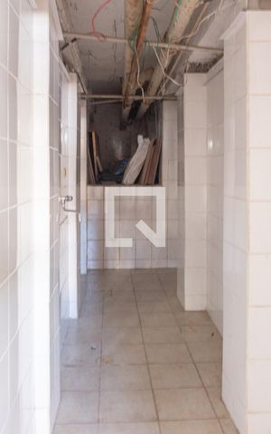 Casa à venda com 366m², 4 quartos e 2 vagas Casa à venda com 366m², 4 quartos e 2 vagasBanheiro da Sala 2