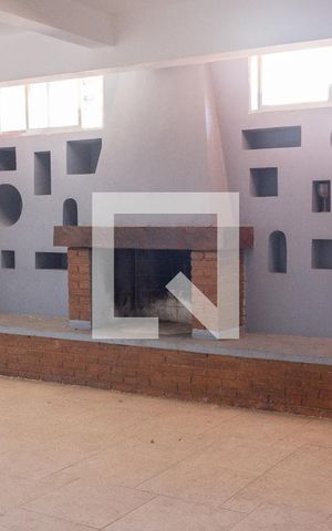 Casa à venda com 366m², 4 quartos e 2 vagas Casa à venda com 366m², 4 quartos e 2 vagasSala 2