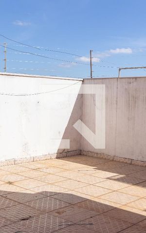 Casa à venda com 366m², 4 quartos e 2 vagas Casa à venda com 366m², 4 quartos e 2 vagasQuintal