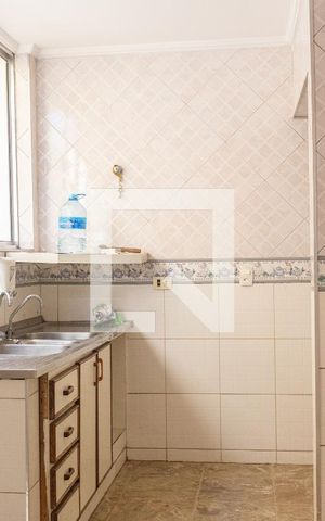 Casa à venda com 366m², 4 quartos e 2 vagas Casa à venda com 366m², 4 quartos e 2 vagasCozinha