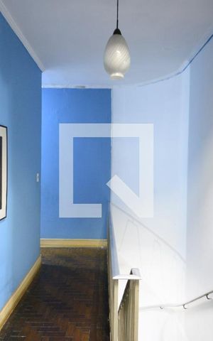 Casa à venda com 270m², 3 quartos e 2 vagasCorredor