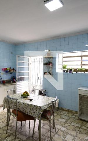 Casa à venda com 270m², 3 quartos e 2 vagasCozinha