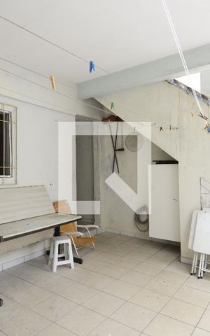 Casa à venda com 270m², 3 quartos e 2 vagasÁrea de Serviço