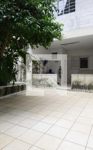 Casa à venda com 270m², 3 quartos e 2 vagasQuintal