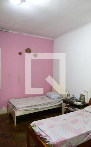 Casa à venda com 270m², 3 quartos e 2 vagasQuarto 3