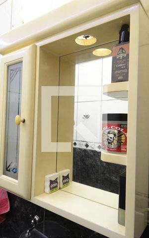 Casa à venda com 270m², 3 quartos e 2 vagasSuíte Casa 2