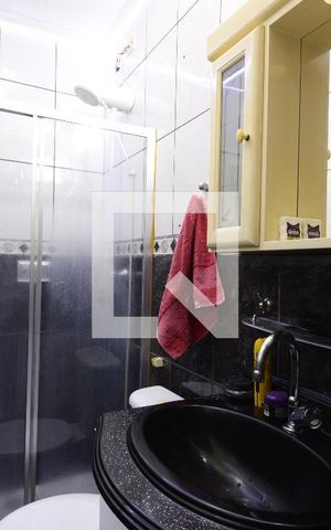Casa à venda com 270m², 3 quartos e 2 vagasSuíte Casa 2