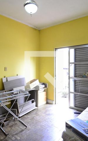 Casa à venda com 270m², 3 quartos e 2 vagasQuarto 4