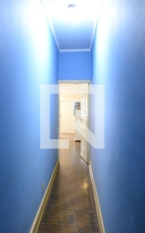 Casa à venda com 270m², 3 quartos e 2 vagasCorredor