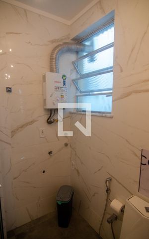 Studio à venda com 30m², 1 quarto e sem vaga Studio à venda com 30m², 1 quarto e sem vagaBanheiro