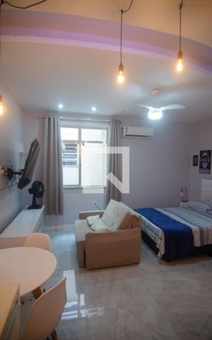 Studio à venda com 30m², 1 quarto e sem vaga Studio à venda com 30m², 1 quarto e sem vagaCozinha