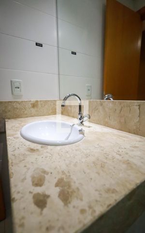 Apartamento à venda com 194m², 4 quartos e 3 vagas Apartamento à venda com 194m², 4 quartos e 3 vagasBanheiro da Suíte 3