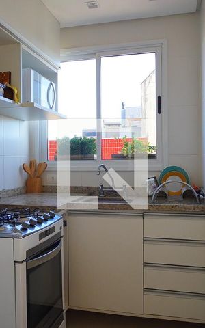 Apartamento para alugar com 73m², 2 quartos e 2 vagasCozinha