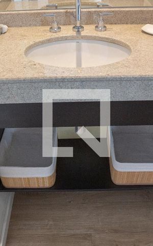 Apartamento para alugar com 42m², 1 quarto e 1 vaga Apartamento para alugar com 42m², 1 quarto e 1 vagaBanheiro da Suíte
