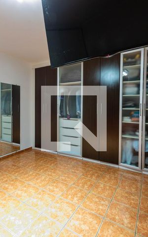 Casa à venda com 150m², 3 quartos e 4 vagassuíte