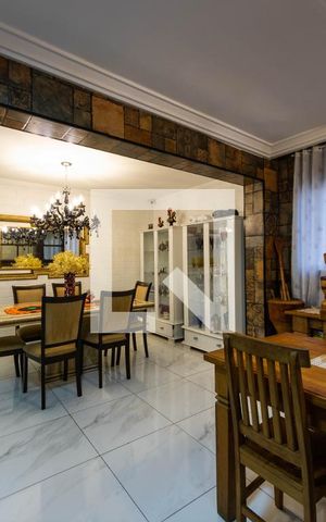 Casa à venda com 150m², 3 quartos e 4 vagasSala