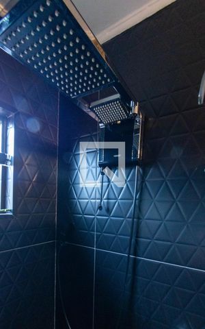 Casa à venda com 150m², 3 quartos e 4 vagassuíte