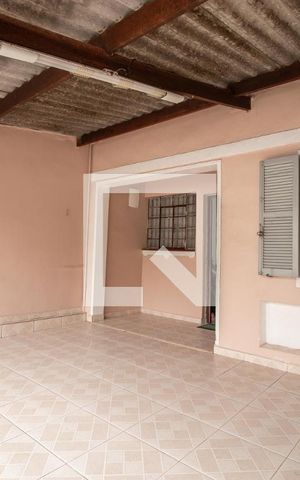 Casa à venda com 193m², 3 quartos e 2 vagas Casa à venda com 193m², 3 quartos e 2 vagasGaragem