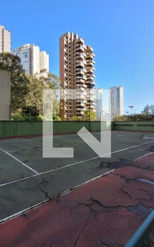 Apartamento à venda com 226m², 4 quartos e 4 vagas Apartamento à venda com 226m², 4 quartos e 4 vagasQuadra