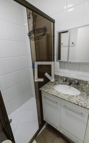Apartamento para alugar com 58m², 2 quartos e 1 vaga Apartamento para alugar com 58m², 2 quartos e 1 vagaBanheiro 2