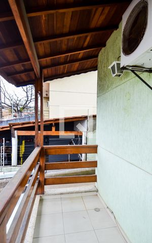 Casa à venda com 330m², 4 quartos e 3 vagasVaranda da Suíte 4