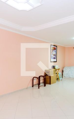 Casa à venda com 330m², 4 quartos e 3 vagasSala