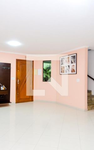 Casa à venda com 330m², 4 quartos e 3 vagasSala