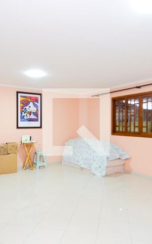Casa à venda com 330m², 4 quartos e 3 vagasSala