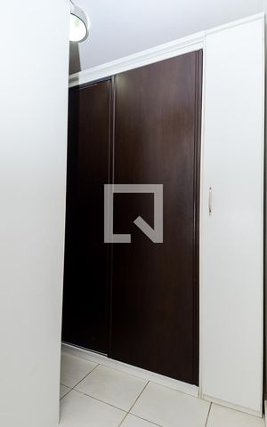 Casa à venda com 330m², 4 quartos e 3 vagasCloset da Suíte 4
