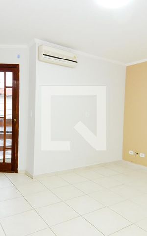 Casa à venda com 330m², 4 quartos e 3 vagasSuíte 4