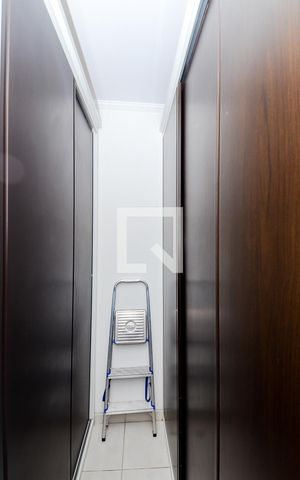 Casa à venda com 330m², 4 quartos e 3 vagasCloset da Suíte 4