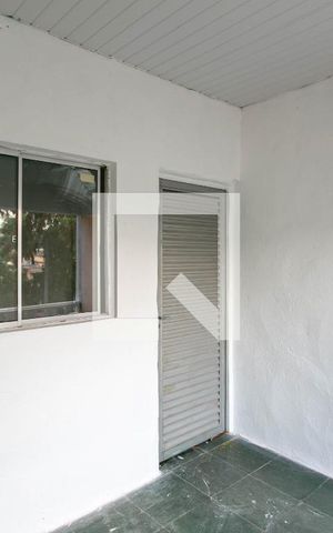 Casa para alugar com 120m², 4 quartos e 1 vaga Casa para alugar com 120m², 4 quartos e 1 vagaVaranda