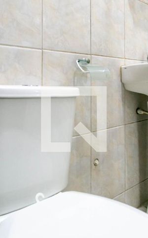 Casa para alugar com 120m², 4 quartos e 1 vaga Casa para alugar com 120m², 4 quartos e 1 vagaBanheiro
