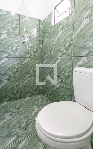 Casa para alugar com 120m², 4 quartos e 1 vaga Casa para alugar com 120m², 4 quartos e 1 vagaBanheiro da Suíte