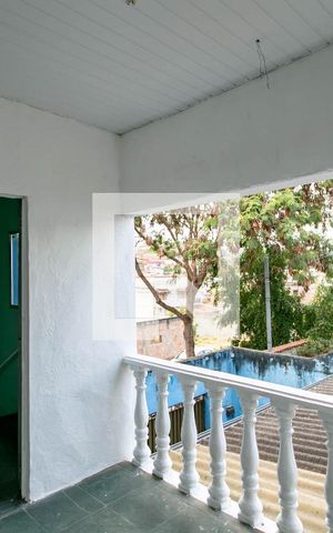Casa para alugar com 120m², 4 quartos e 1 vaga Casa para alugar com 120m², 4 quartos e 1 vagaVaranda