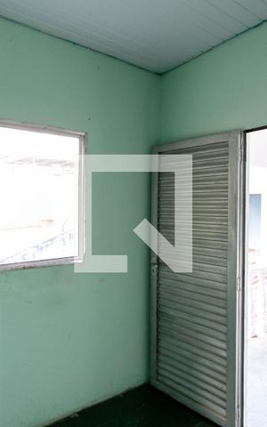 Casa para alugar com 120m², 4 quartos e 1 vaga Casa para alugar com 120m², 4 quartos e 1 vagaSala de Estar