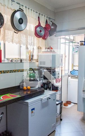 Apartamento à venda com 87m², 2 quartos e sem vaga Apartamento à venda com 87m², 2 quartos e sem vagaCozinha