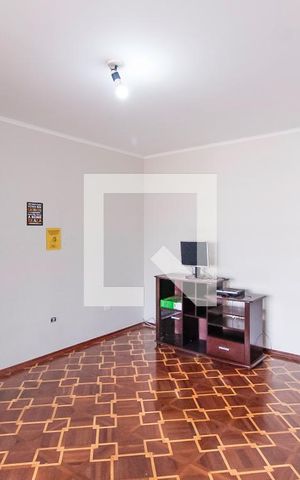 Casa à venda com 300m², 4 quartos e 3 vagas Casa à venda com 300m², 4 quartos e 3 vagasSala de Inverno