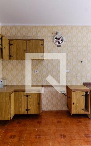 Casa à venda com 300m², 4 quartos e 3 vagas Casa à venda com 300m², 4 quartos e 3 vagasCozinha